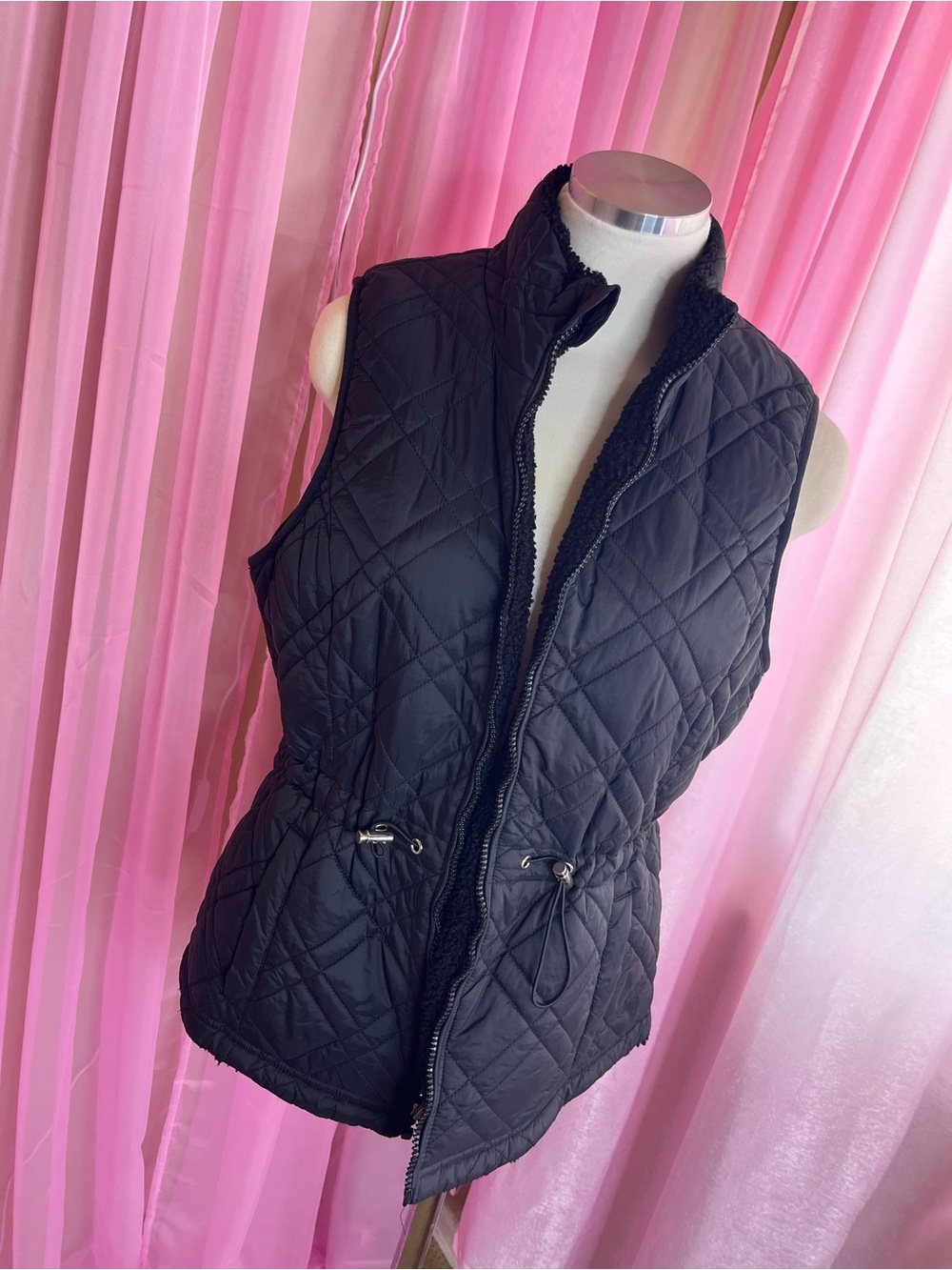 Time and Tru Black Quilted Drawstring Waist Vest